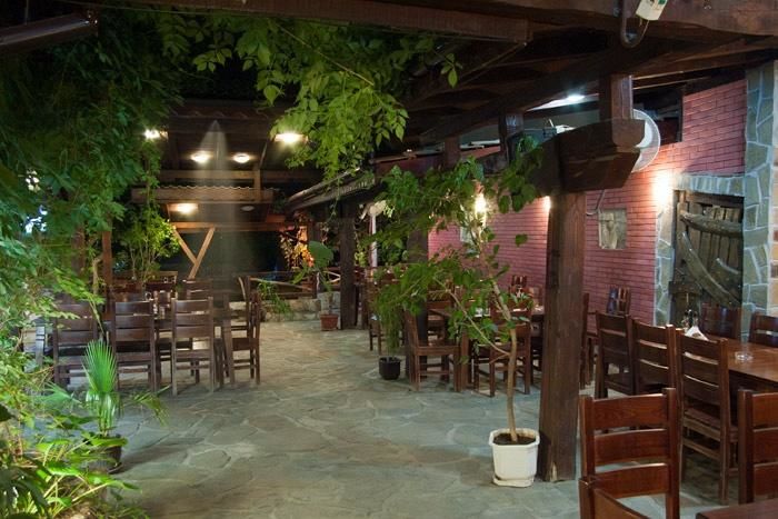 Мотели Complex Friends Плевен-44