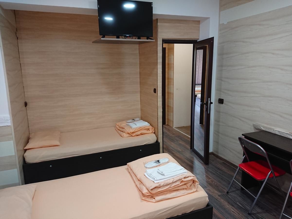 Мотели Complex Friends Плевен-47