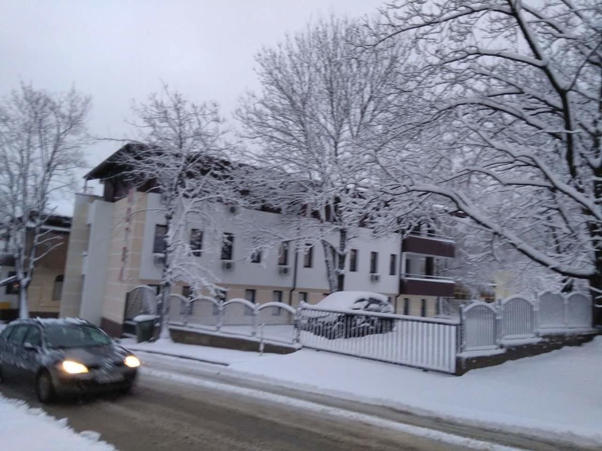 Мотели Complex Friends Плевен-10